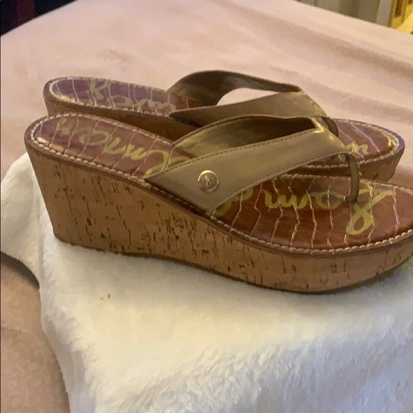 Sandals - Picture 2 of 5